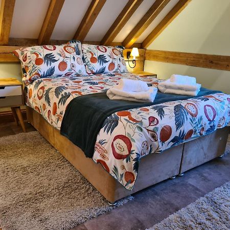Ferienwohnung Renovated Loft On Working Farm Mayfield  Exterior foto